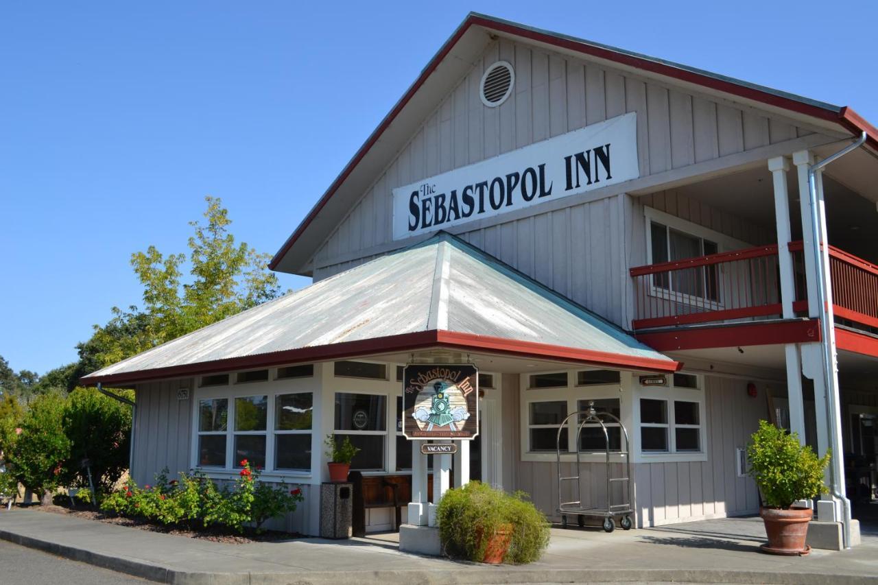Sebastopol Inn Exteriör bild