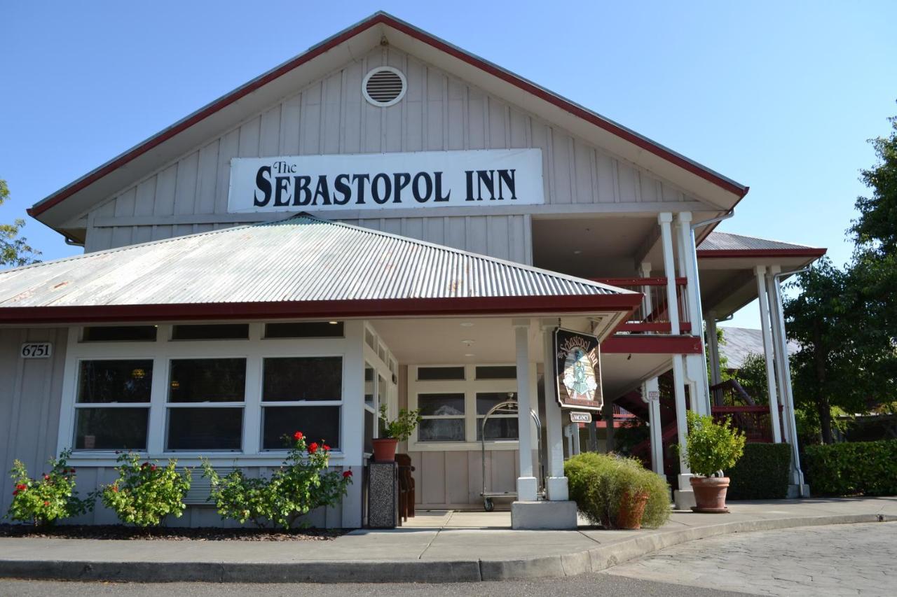 Sebastopol Inn Exteriör bild